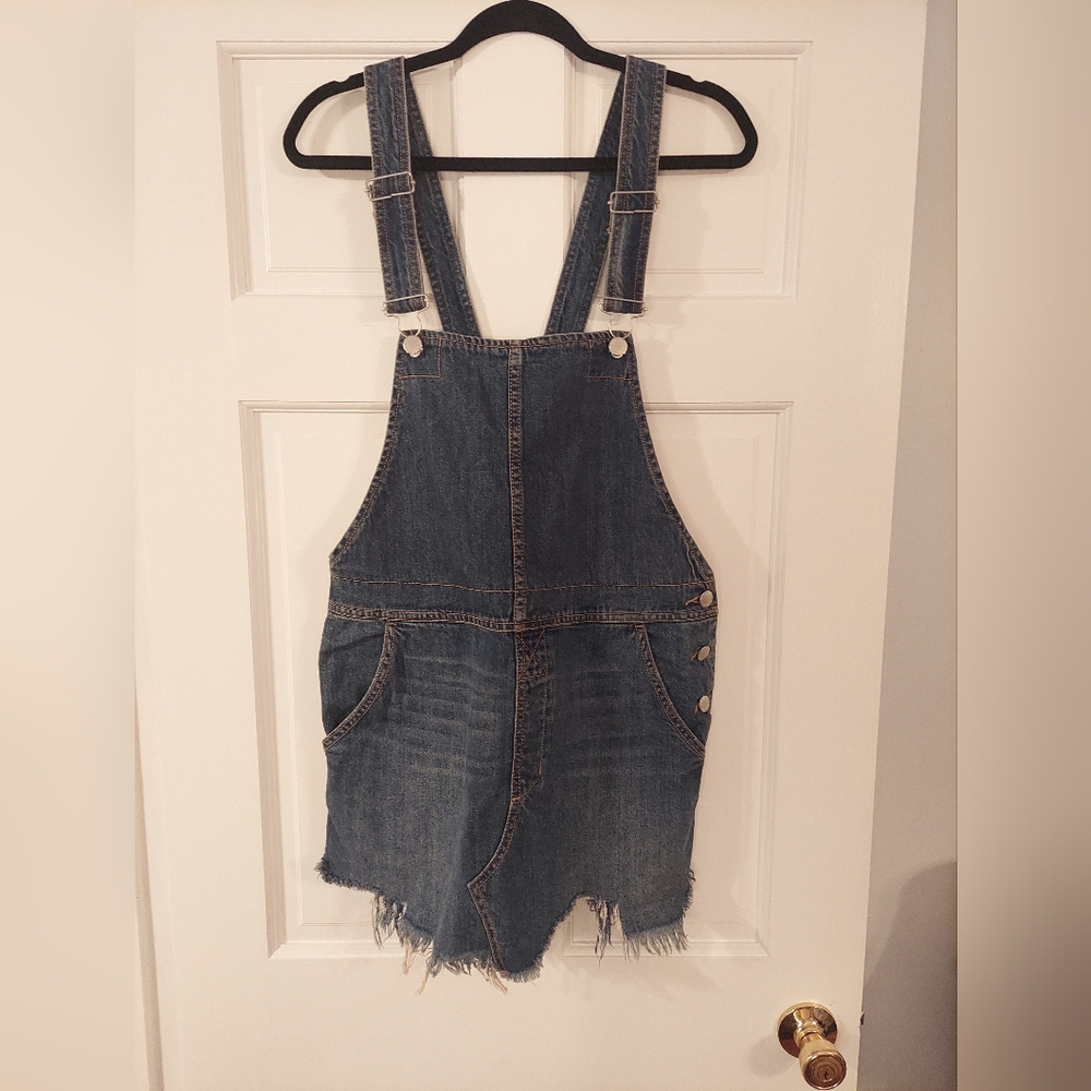 Free People Overall Jean Miniskirt size 6 with frayed edge
